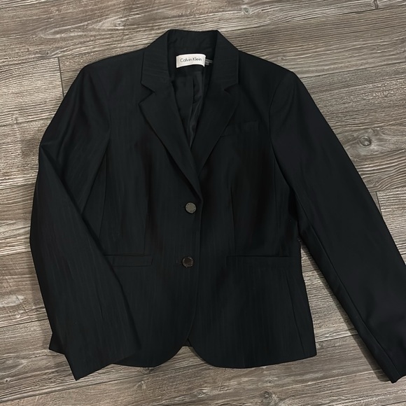 CALVIN KLIEN SUIT MODERN FIT SIZE 6 excellent condition - Picture 2 of 10